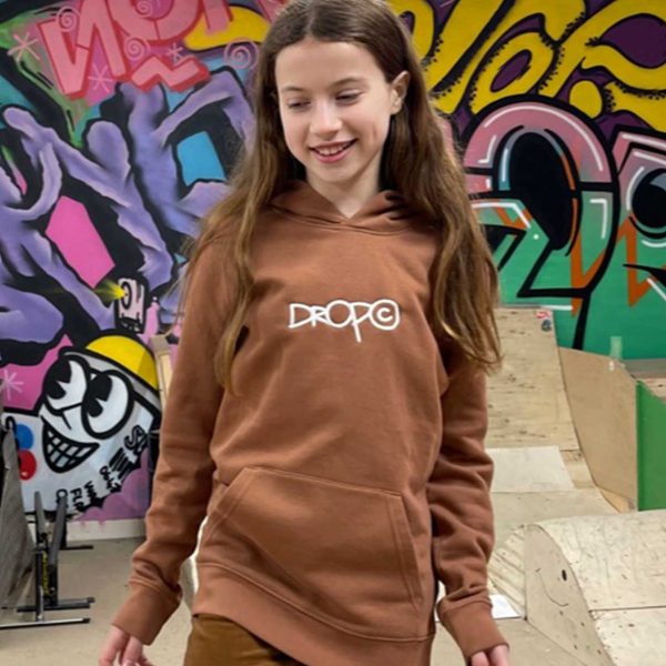 DROP ‘Staple Diet JR’ Unisex Hoodie Caramel